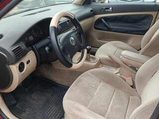 2001 Volkswagen Passat B5, красный, 150000 рублей, вид 5