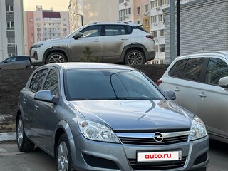 2011 Opel Astra H Рестайлинг, серебристый, 675000 рублей, вид 5