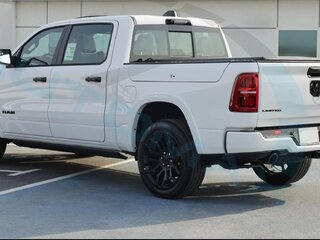 2026 Ram 1500 Crew Cab V Рестайлинг, белый, 12889000 рублей, вид 3