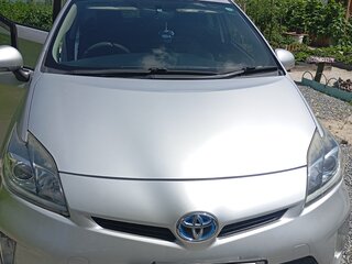 2012 Toyota Prius III Рестайлинг (XW30), серый, 810000 рублей, вид 3