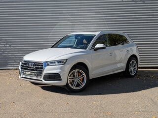 2020 Audi Q5 45 TFSI II (FY), белый, 3335000 рублей, вид 1