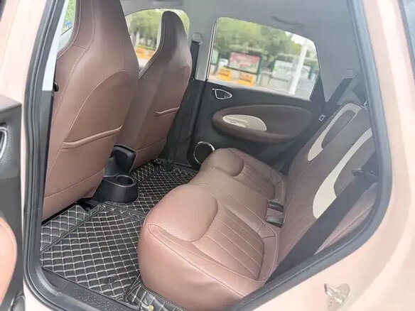 2023 Wuling Binguo 37.9 kWh, розовый - вид 10