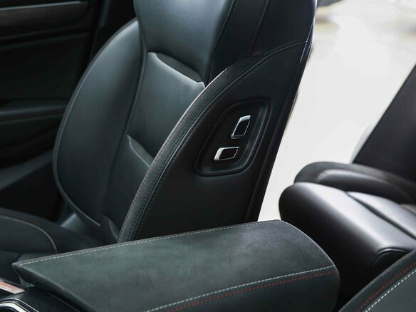 2023 Geely Tugella I Рестайлинг, белый, 2490000 рублей - вид 9
