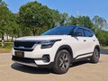 2022 Kia KX3, белый, 1610000 рублей - вид 2