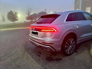 2018 Audi Q8 50 TDI I (4M), серебристый, 5550000 рублей, вид 5