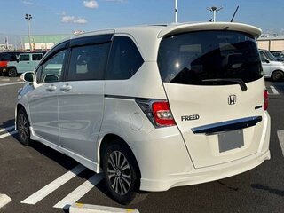 2016 Honda Freed I Рестайлинг 2, белый, 813000 рублей, вид 5