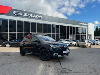 2018 Renault Sandero Stepway II Рестайлинг, чёрный, 795000 рублей, вид 1
