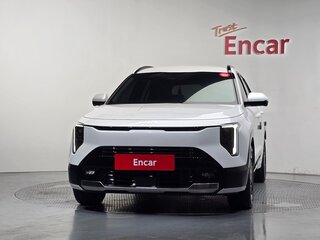 2026 Kia Niro II Рестайлинг, белый, 3218999 рублей, вид 2