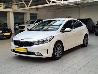 2019 Kia Cerato III Рестайлинг (Classic), белый, 1450000 рублей, вид 3
