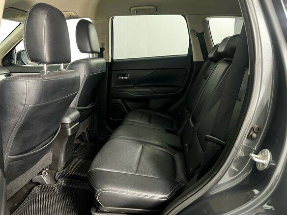 2014 Mitsubishi Outlander III Рестайлинг, серый, 1550000 рублей - вид 27
