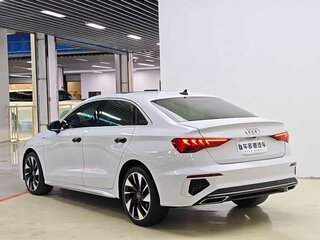 2022 Audi A3 35 TFSI IV (8Y), белый, 1760000 рублей, вид 3