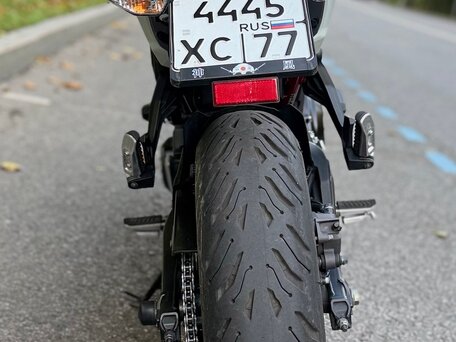 2021 Kawasaki Z 650, белый, 690000 рублей, вид 3