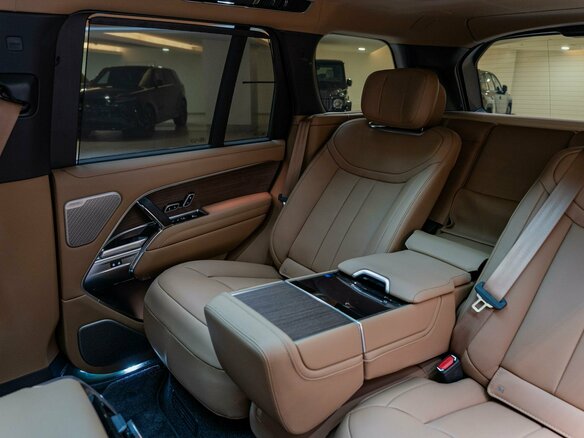 2026 Land Rover Range Rover P400 MHEV V, чёрный, 21990000 рублей - вид 31
