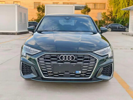 2023 Audi A3 Sportback 35 TFSI IV (8Y), зелёный, 2150000 рублей, вид 2