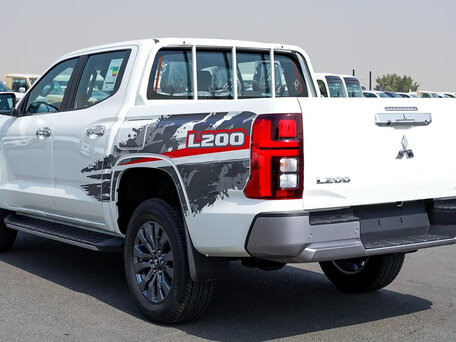 2026 Mitsubishi L200 VI, белый, 4830000 рублей, вид 4