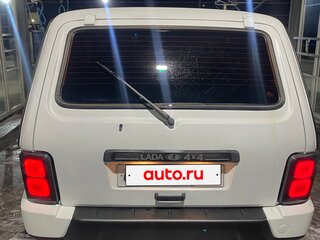 2014 Lada (ВАЗ) 2121 (4x4) I Рестайлинг, белый, 470000 рублей, вид 3