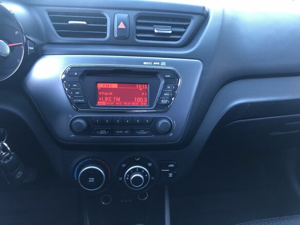 2014 Kia Rio 4-speed III, белый, 840000 рублей - вид 12