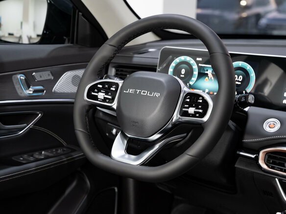 2026 Jetour X70+ I Рестайлинг, чёрный, 3099000 рублей - вид 9