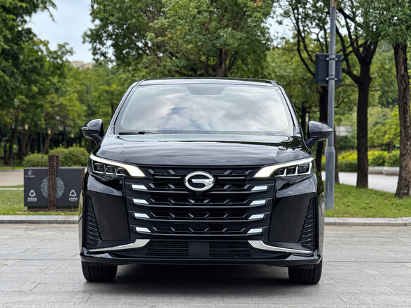 2022 GAC Trumpchi M6 Pro, чёрный, 1680000 рублей - вид 1