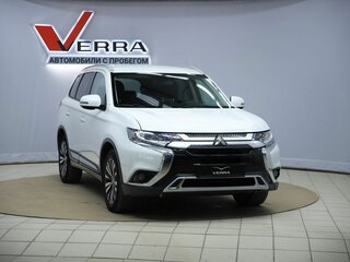 2019 Mitsubishi Outlander III Рестайлинг 3, белый, 2130000 рублей, вид 3