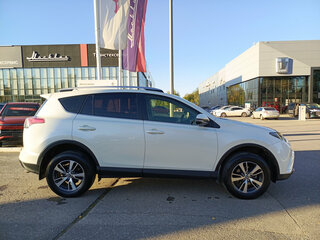 2015 Toyota RAV4 IV (XA40) Рестайлинг, белый, 1969000 рублей, вид 4