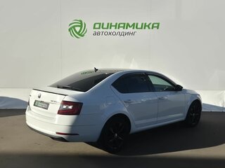 2019 Skoda Octavia III (A7) Рестайлинг, белый, 1700000 рублей, вид 5