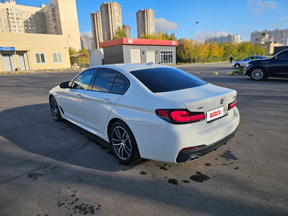 2020 BMW 5 серии 520d xDrive VII (G30/G31/G38) Рестайлинг, белый - вид 3