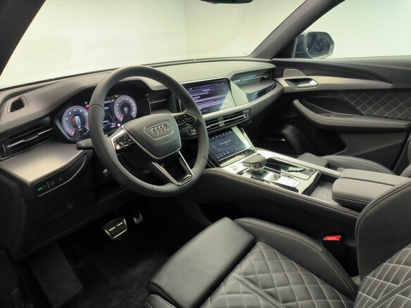 2026 Audi Q6 45 TFSI, чёрный, 8350000 рублей - вид 7