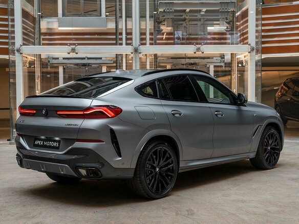 2026 BMW X6 40i III (G06) Рестайлинг, серый, 16390000 рублей - вид 1