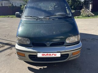 1999 Nissan Serena I (C23), зелёный, 450000 рублей, вид 1