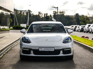 2017 Porsche Panamera 4S II, белый, 6326000 рублей, вид 3