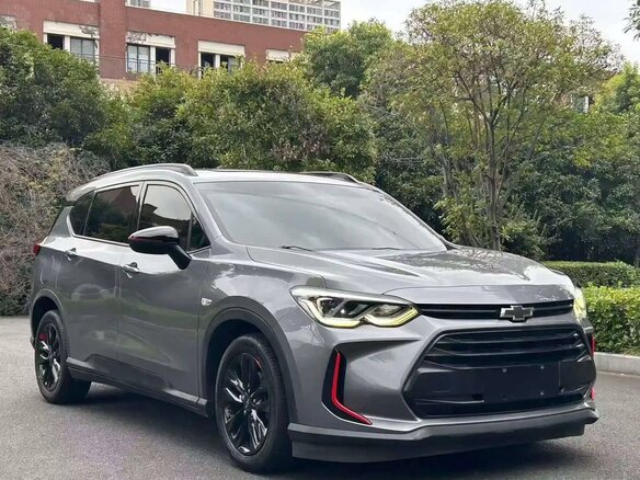 2022 Chevrolet Orlando II, серый, 1760000 рублей - вид 2