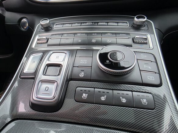 2021 Hyundai Santa Fe IV Рестайлинг, серый, 3380000 рублей - вид 20