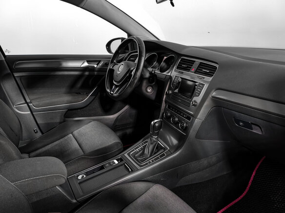 2014 Volkswagen Golf VII, чёрный, 835000 рублей - вид 13