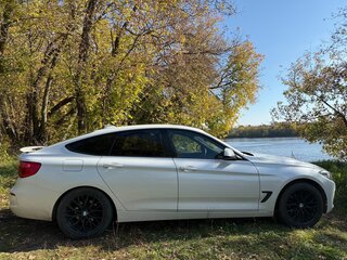 2017 BMW 3 серии Gran Turismo 320d xDrive VI (F3x) Рестайлинг, белый, 2450000 рублей, вид 3