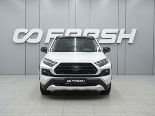 2025 Toyota RAV4 V (XA50), белый, 4099000 рублей, вид 3