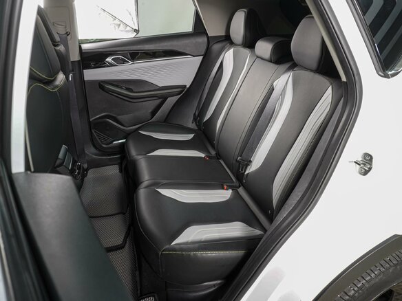 2024 Geely Coolray (Binyue Cool) I Рестайлинг, белый, 2049000 рублей - вид 8