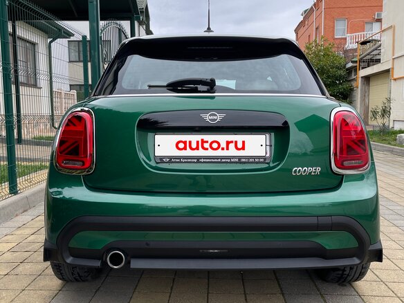 2021 Mini Hatch Cooper III (F55/F56) Рестайлинг 2, зелёный, 2700000 рублей - вид 7