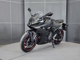 2024 Suzuki GSX-8R, чёрный, 899000 рублей, вид 4
