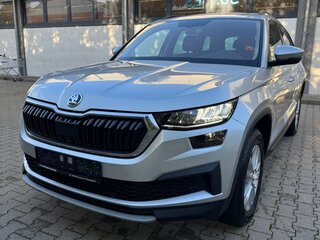 2023 Skoda Kodiaq I Рестайлинг, серебристый, 3490000 рублей, вид 5