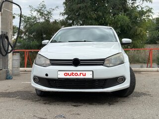 2015 Volkswagen Polo V, белый, 420000 рублей, вид 2