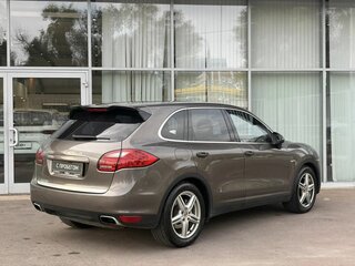 2011 Porsche Cayenne S Hybrid II (958), коричневый, 1899000 рублей, вид 5