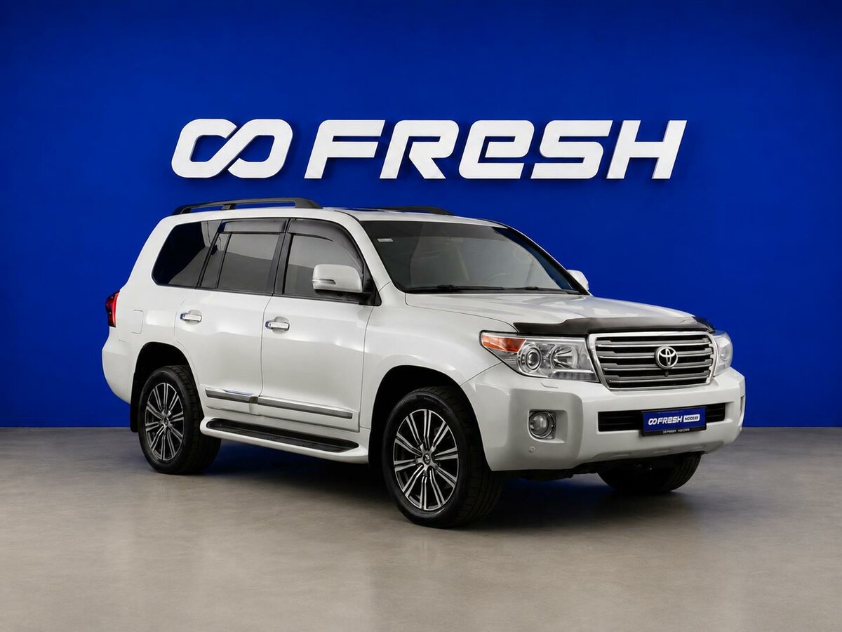 Открыть фотографии: Toyota Land Cruiser 200 Series Рестайлинг 1