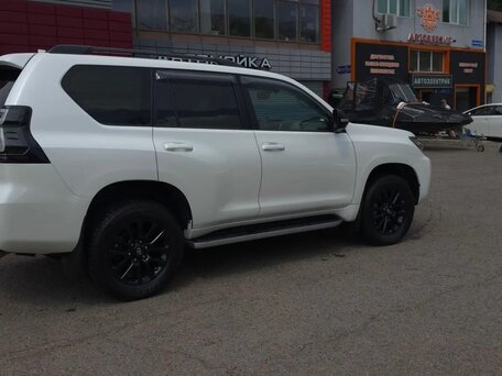 2021 Toyota Land Cruiser Prado 150 Series Рестайлинг 3, белый, 6500000 рублей, вид 5