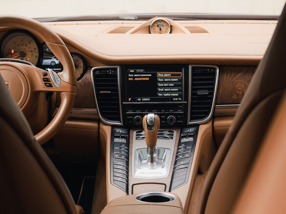 2014 Porsche Panamera GTS I Рестайлинг, синий, 3500000 рублей - вид 19