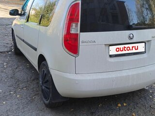 2013 Skoda Roomster I Рестайлинг, белый, 710000 рублей, вид 3