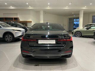 2021 BMW 7 серии 730d xDrive VI (G11/G12) Рестайлинг, чёрный, 5797000 рублей, вид 5