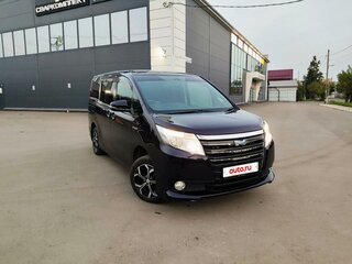 2014 Toyota Noah III (R80), фиолетовый, 1899000 рублей, вид 1