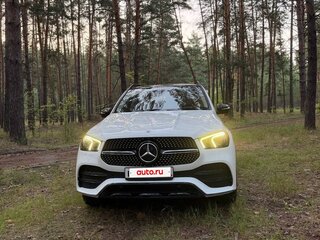 2021 Mercedes-Benz GLE 350 II (V167), белый, 7490000 рублей, вид 1