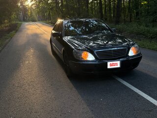 2001 Mercedes-Benz S-Класс 500 IV (W220), синий, 500000 рублей, вид 4